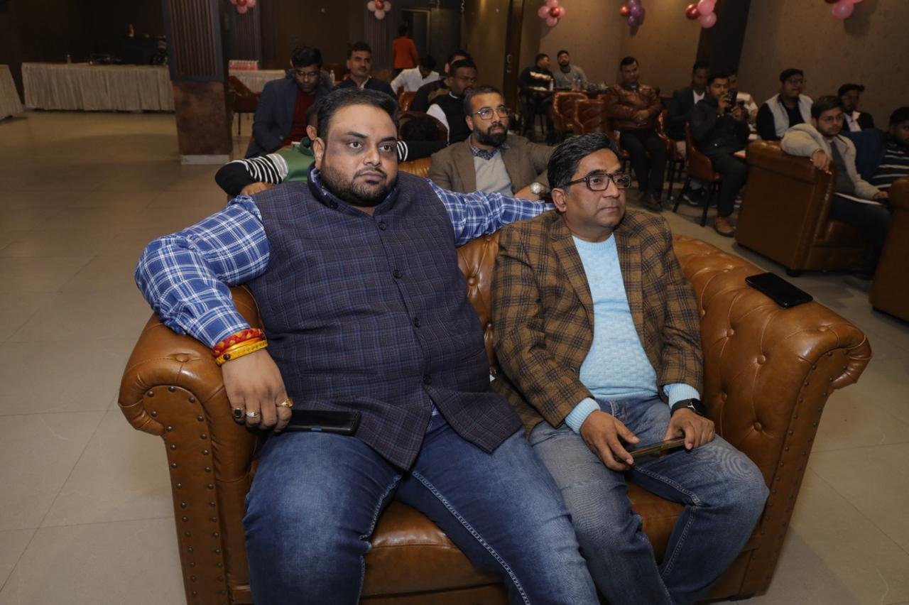 Group trading session at TradeLikeMaster Academy Pune